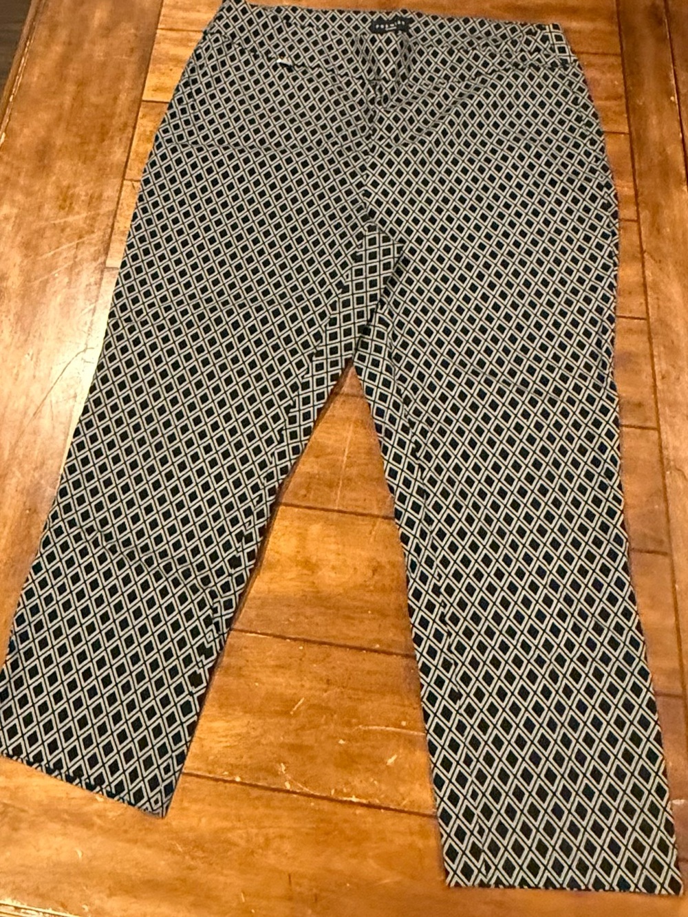 Premise Black and White Geometric Print Women's Pants